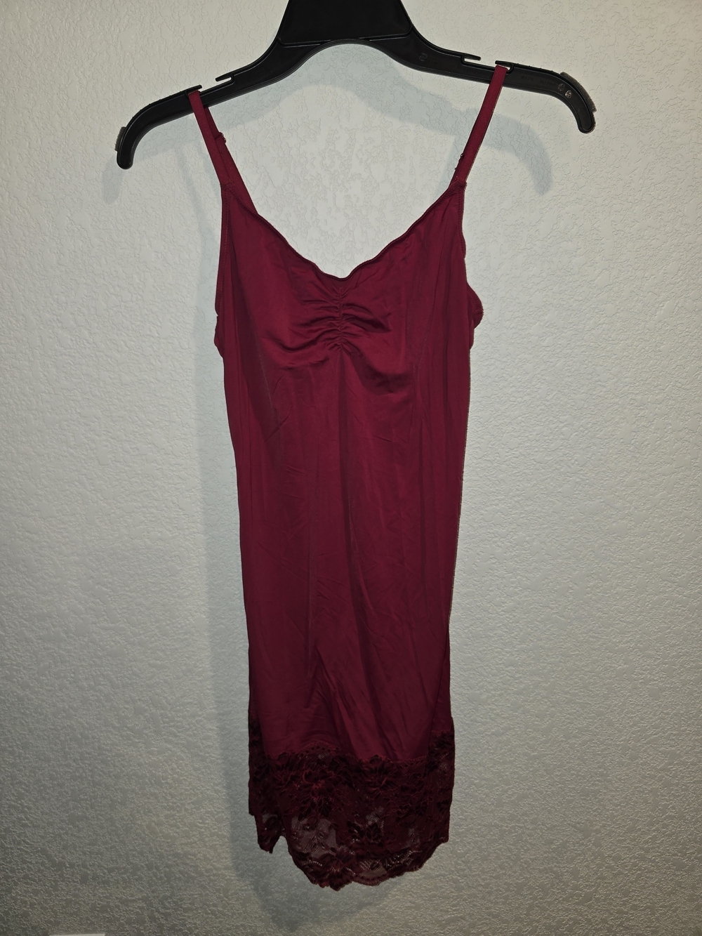 VENUS Burgundy Lace-Hem Slip Chemise